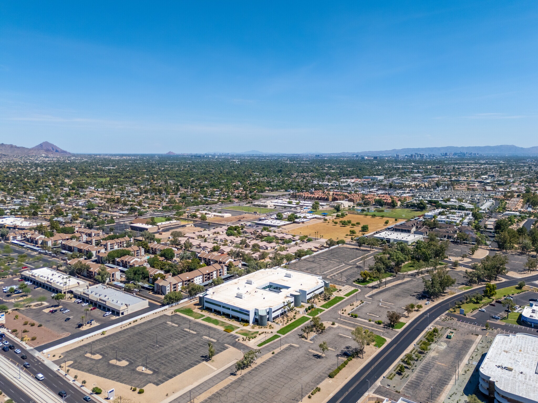 2149 W Dunlap Ave, Phoenix, AZ à vendre Photo de l’immeuble– Image 1 sur 15