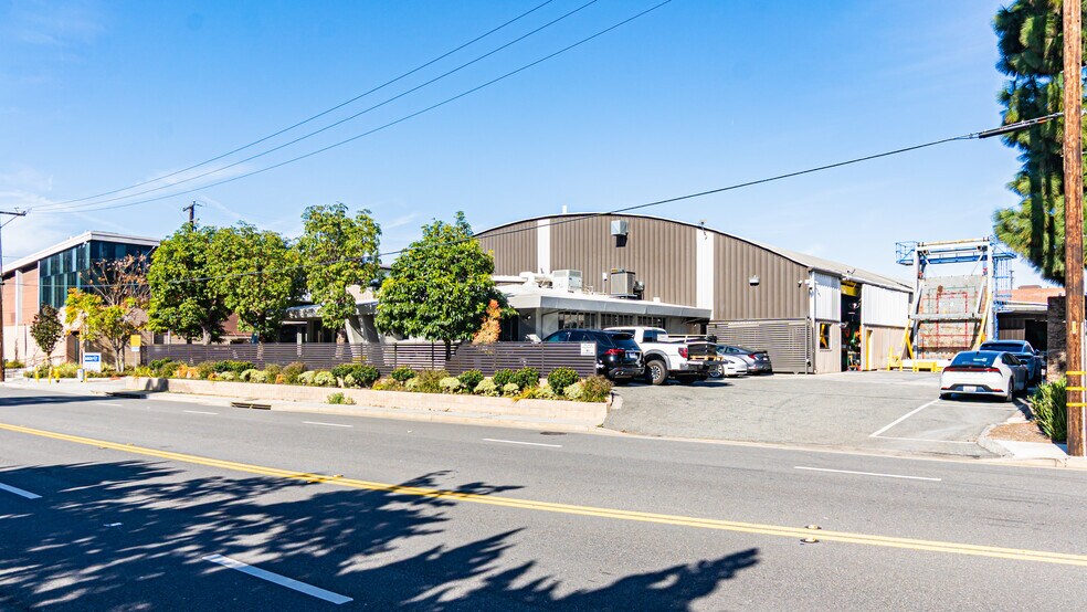 120 Kansas St, El Segundo, CA à louer - Photo de l’immeuble – Image 3 sur 6