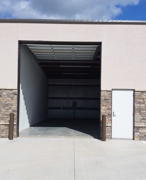 8400 W 127th St, Overland Park, KS à louer - Photo de l’immeuble – Image 3 sur 8