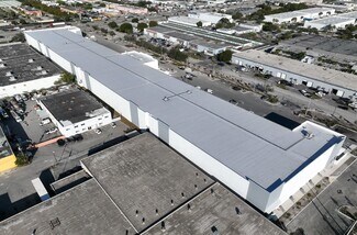 Plus de détails pour 4995 NW 77th Ave, Miami, FL - Industriel/Logistique à louer