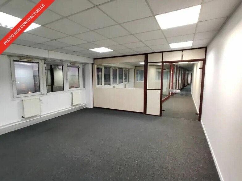 Bureau dans Massy à louer - Photo de l’immeuble – Image 2 sur 6