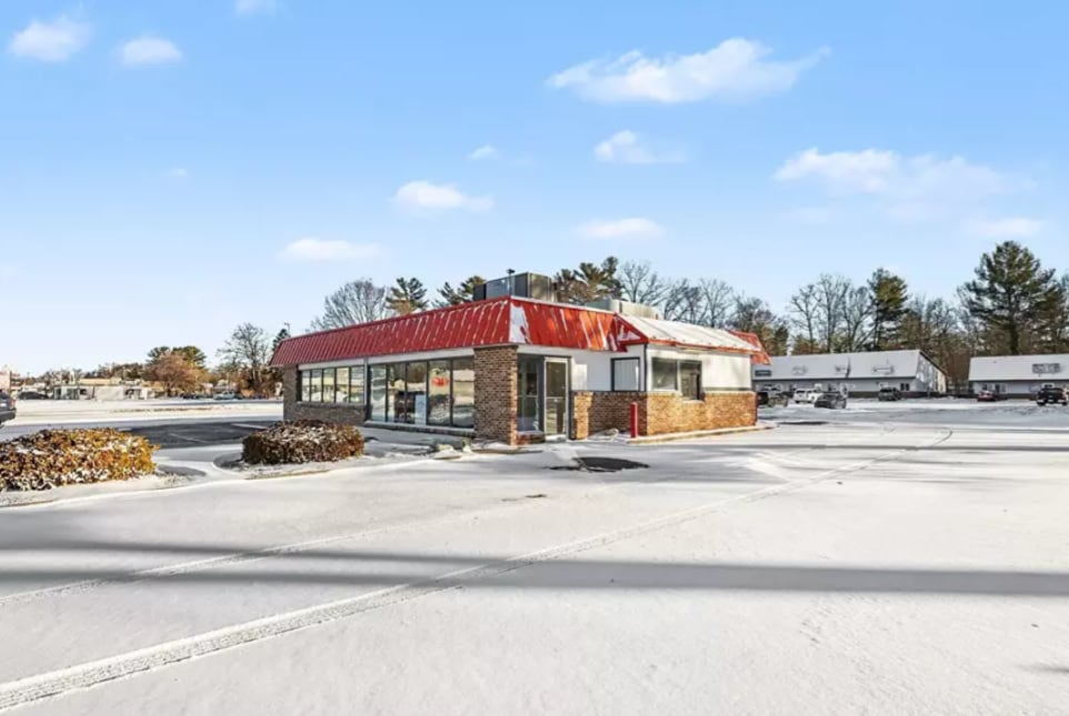 376 N 3rd Ave, Fruitport, MI à vendre Photo de l’immeuble– Image 1 sur 2