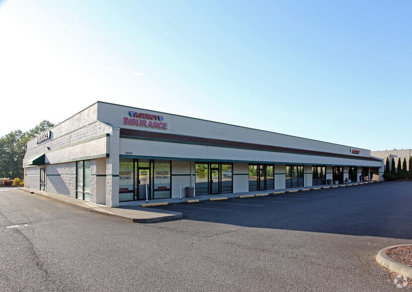 5825 Tacoma Mall Blvd, Tacoma, WA à louer - Photo principale – Image 1 sur 9
