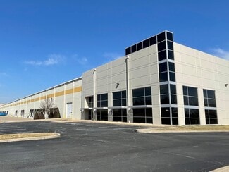 Plus de détails pour 372-384 Hazelwood Logistics Ctr Dr, Hazelwood, MO - Industriel/Logistique à louer