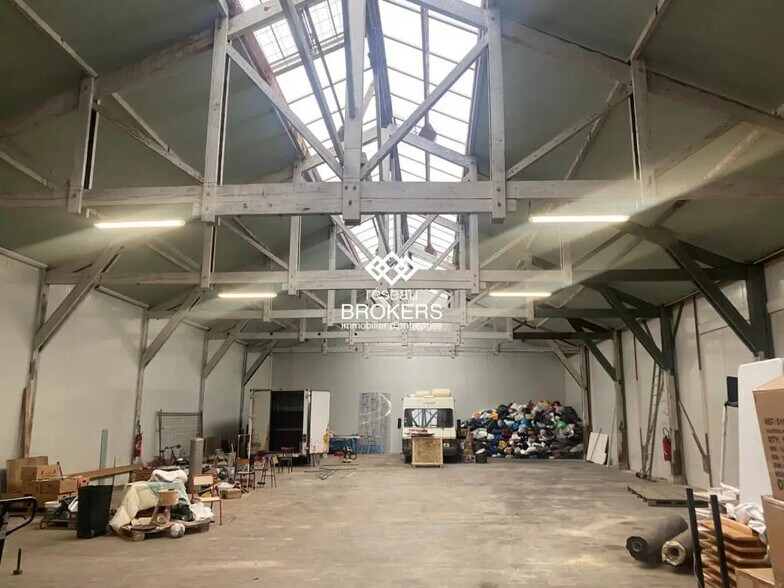 Industriel/Logistique dans Champigny-sur-Marne à louer - Photo de l’immeuble – Image 1 sur 2