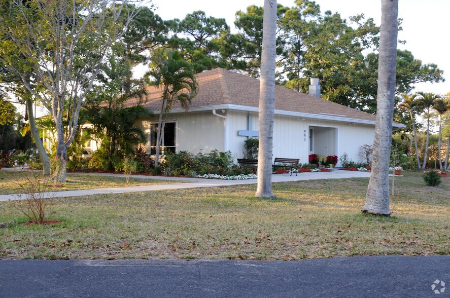 550 Bush Rd, Jupiter, FL à louer - Photo de l’immeuble – Image 3 sur 3