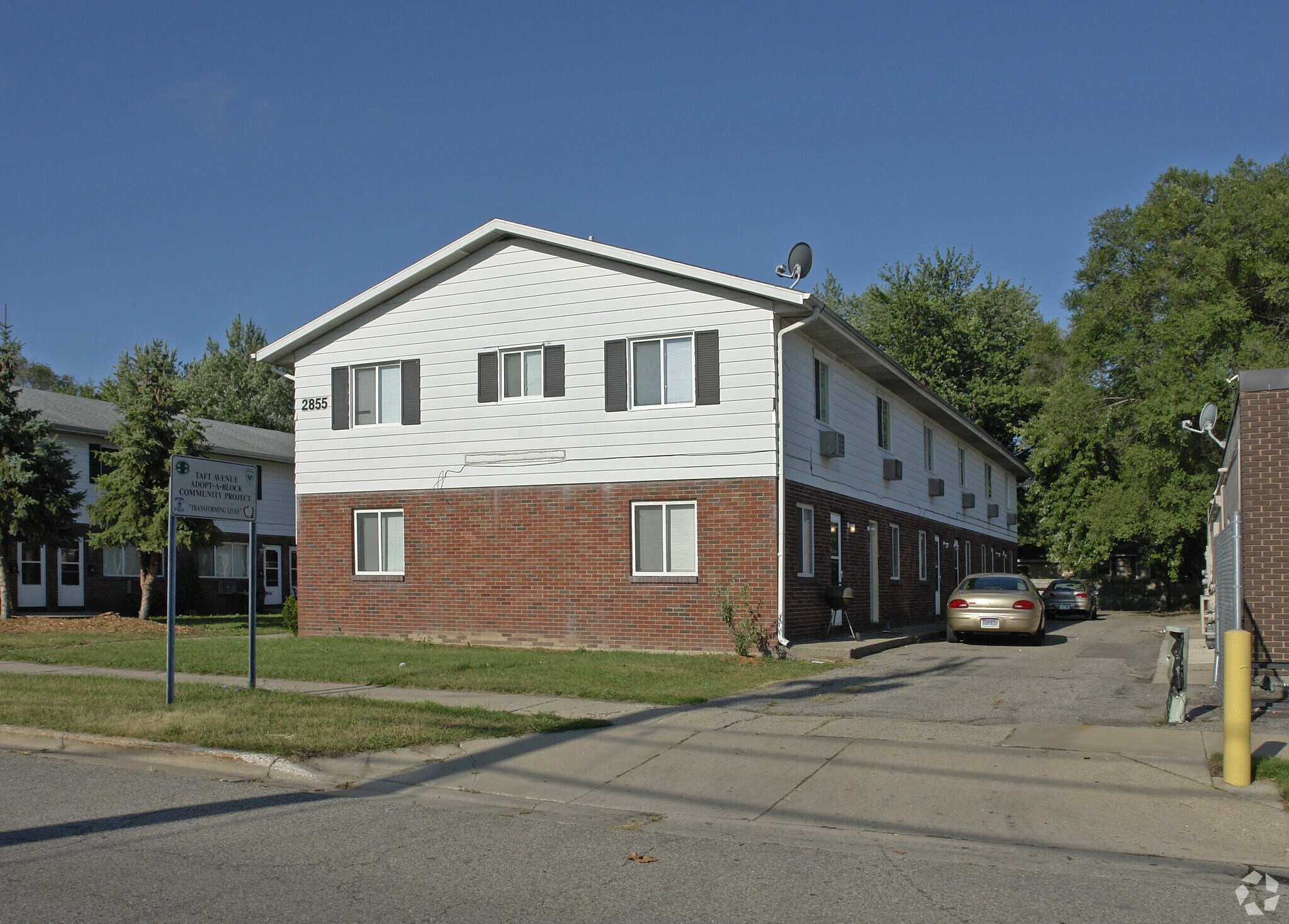 2855 Taft Ave SW, Wyoming, MI à vendre Photo principale– Image 1 sur 5