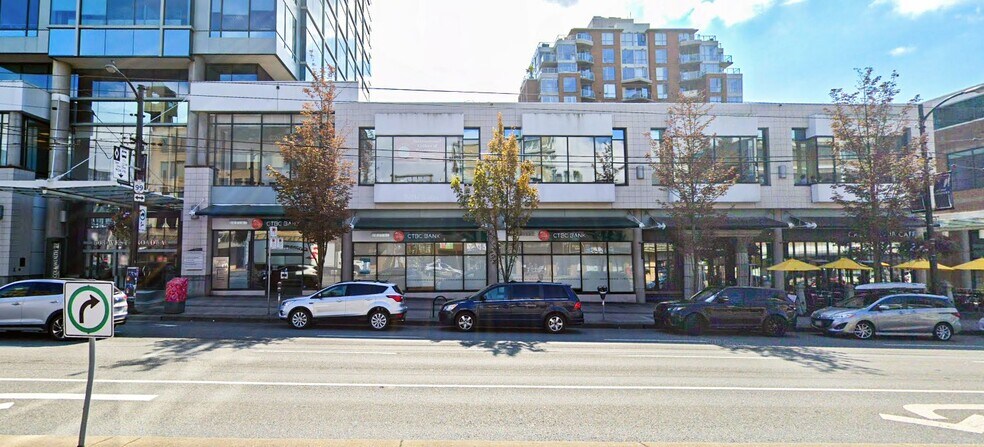 1508 W Broadway, Vancouver, BC à louer - Photo de l’immeuble – Image 1 sur 2