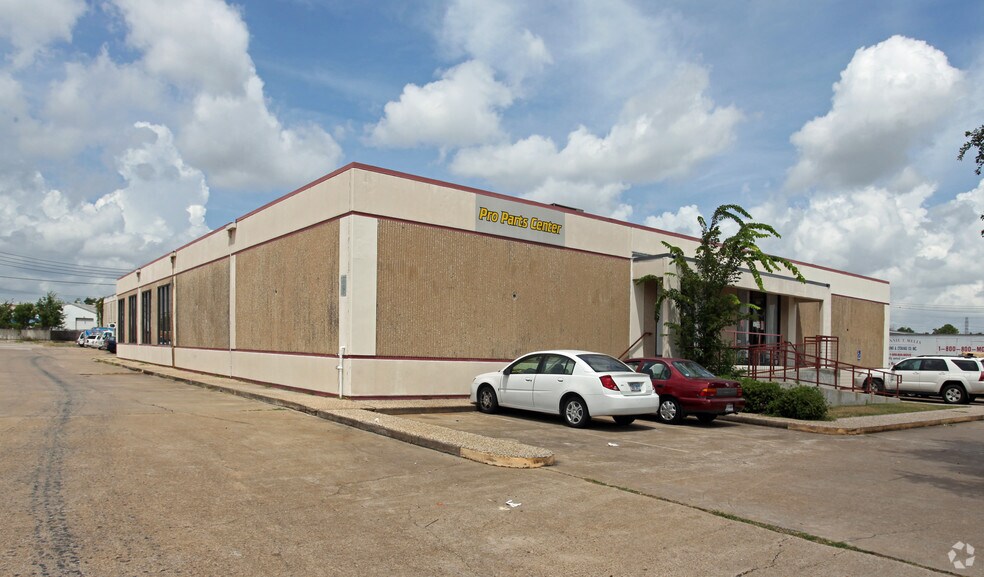2525 Fairway Park Dr, Houston, TX à louer - Photo de l’immeuble – Image 2 sur 7