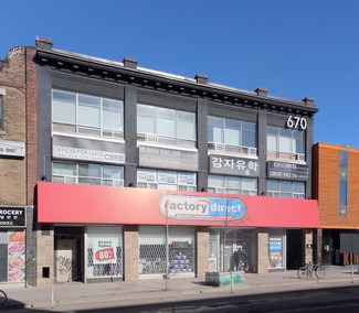 Plus de détails pour 670-674 Bloor St W, Toronto, ON - Bureau à louer