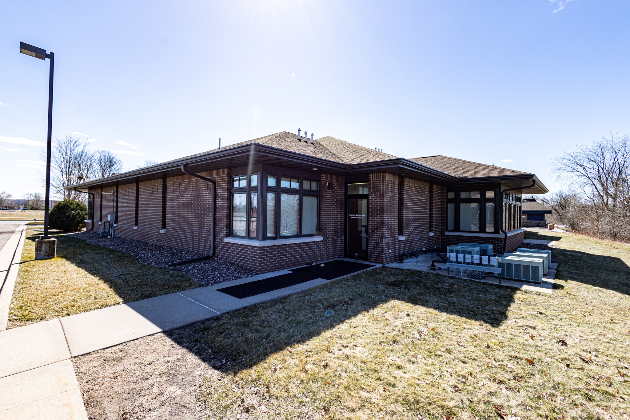 1110 Oak Ridge Dr, Eau Claire, WI à louer Photo de l’immeuble– Image 1 sur 36