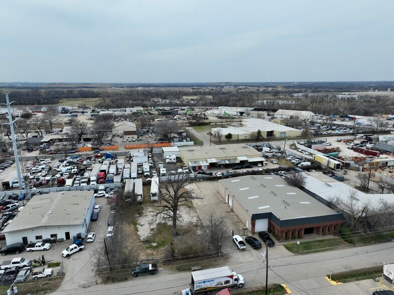 2119 Quincy St, Dallas, TX à louer - Photo de l’immeuble – Image 3 sur 30