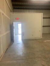 11075 Eastex Fwy, Beaumont, TX à louer Photo intérieure– Image 2 sur 5