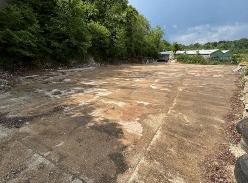 Lane End Rd, High Wycombe à vendre - Autre – Image 2 sur 3