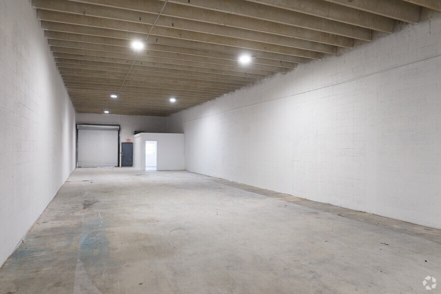 18520-18590 NE 2nd Ave, Miami, FL à louer - Photo intérieure – Image 3 sur 10