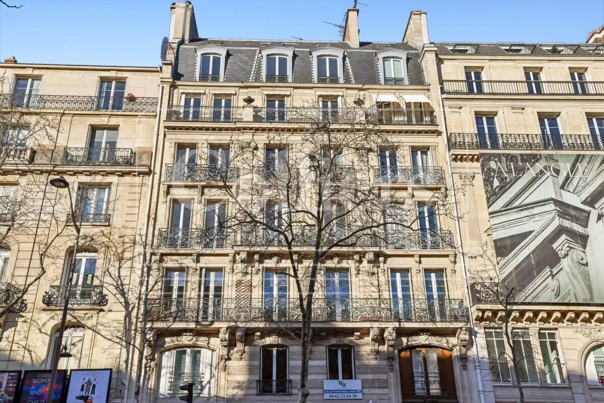 122 Boulevard Saint-Germain, Paris à vendre Photo de l’immeuble– Image 1 sur 10