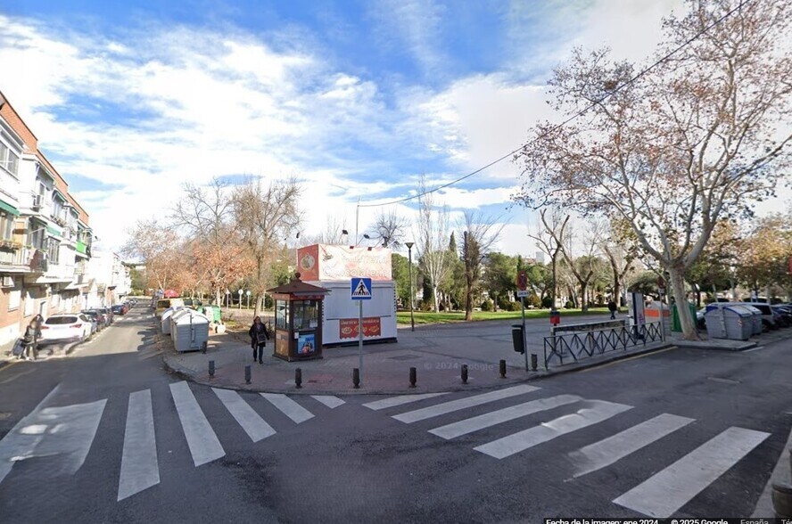 C. de Santo Domingo, Leganés, Madrid à vendre - Photo de l’immeuble – Image 3 sur 10
