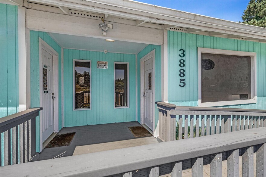 3885 N Highway 101, Depoe Bay, OR à vendre - Photo de l’immeuble – Image 3 sur 13