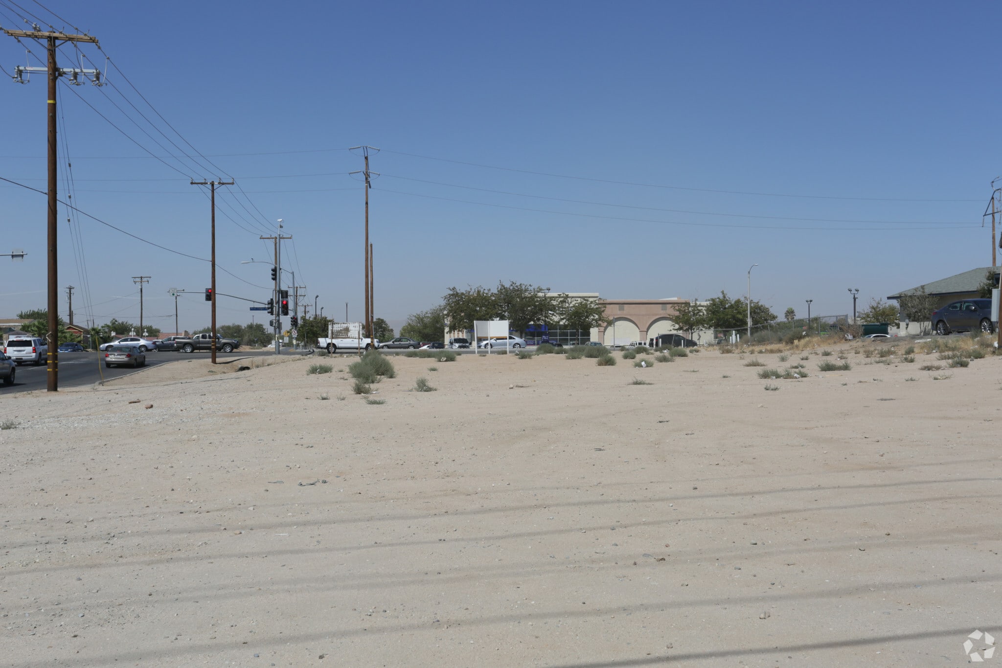 Bear Valley Rd, Hesperia, CA à vendre Photo principale– Image 1 sur 10
