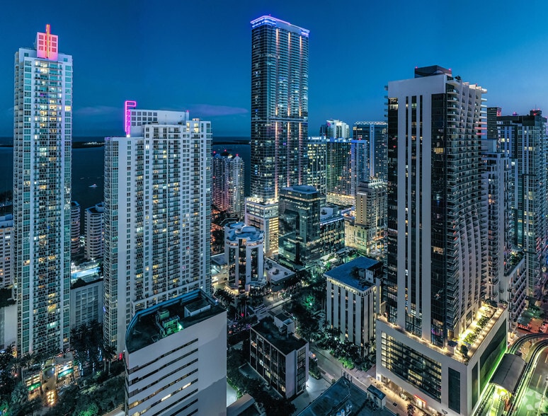 1101 Brickell Ave, Miami, FL à louer - Aérien – Image 2 sur 9