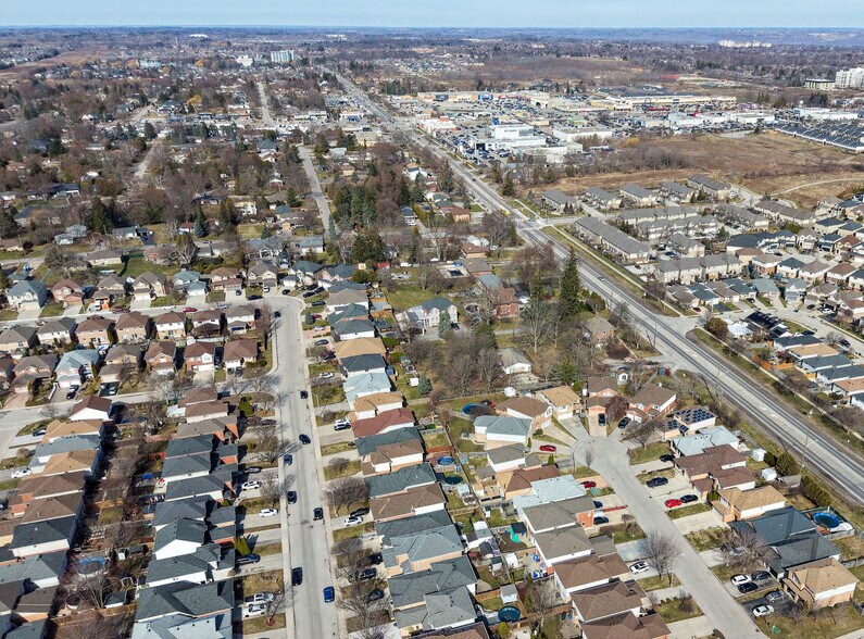 164-176 Rymal Rd E, Hamilton, ON à vendre - Photo de l’immeuble – Image 2 sur 4