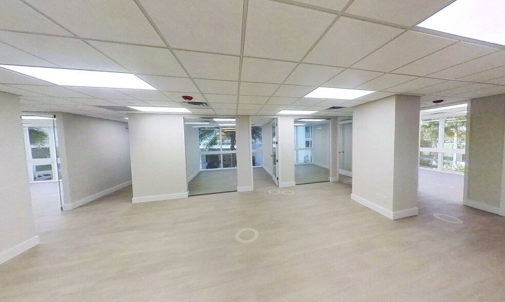 2875 NE 191st St, Aventura, FL à louer - Numérisation 3D Matterport – Image 2 sur 10