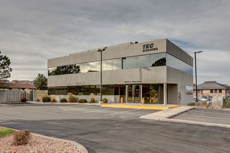 11479 S Pine Dr, Parker, CO à vendre - Photo de l’immeuble – Image 1 sur 7