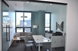 730 N Milwaukee Ave, Chicago, IL à louer Photo intérieure– Image 2 sur 5
