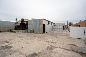 7402 Varna Ave, North Hollywood, CA à louer Photo intérieure– Image 2 sur 5