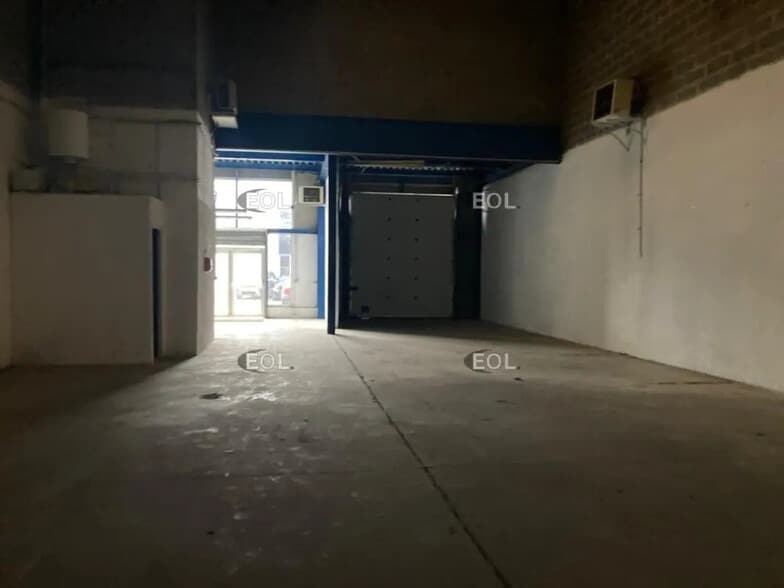 Local d’activités dans Vitry-sur-Seine à louer - Photo intérieure – Image 2 sur 6