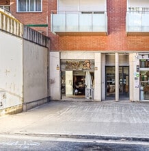 Local commercial dans Barcelone, Barcelona à louer Photo intérieure– Image 1 sur 24