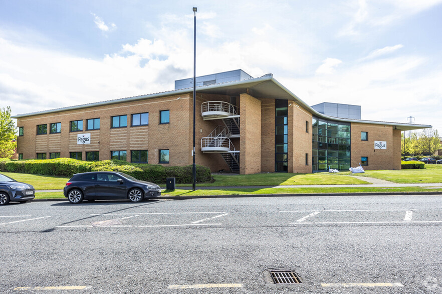 4 Admiral Way, Sunderland à louer - Photo de l’immeuble – Image 2 sur 13