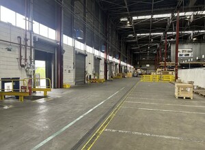 Industriel/Logistique dans Trappes à louer Photo intérieure– Image 1 sur 4