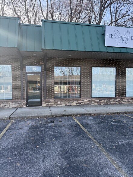 1850-1880 Ashwood Cir, Ft Wright, KY à louer - Photo principale – Image 1 sur 5