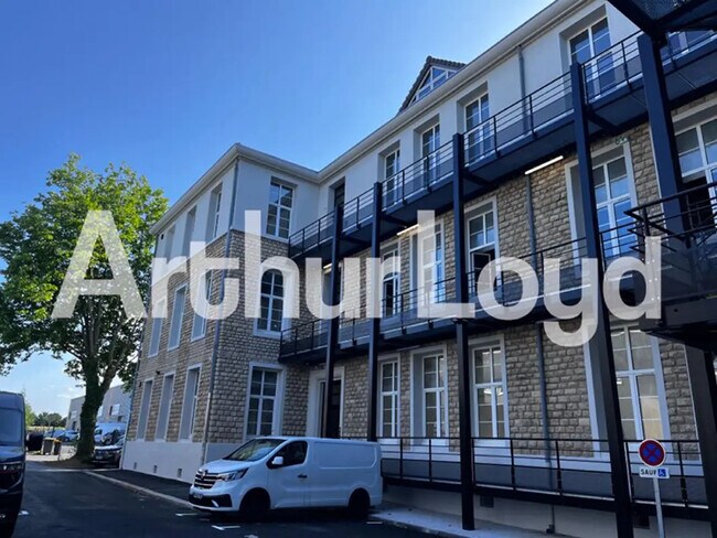 Plus de détails pour Bureau à louer