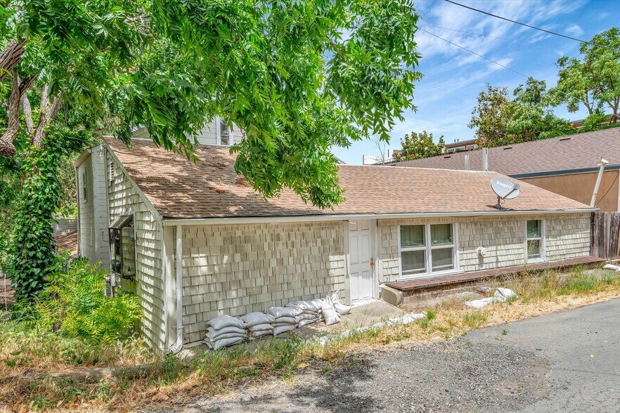 17 Canyon Lake Dr, Port Costa, CA à vendre - Photo de l’immeuble – Image 3 sur 18