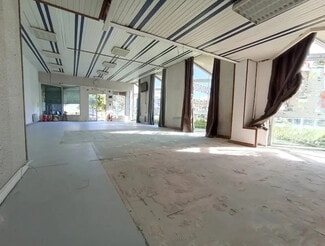 Plus de détails pour Local commercial à louer