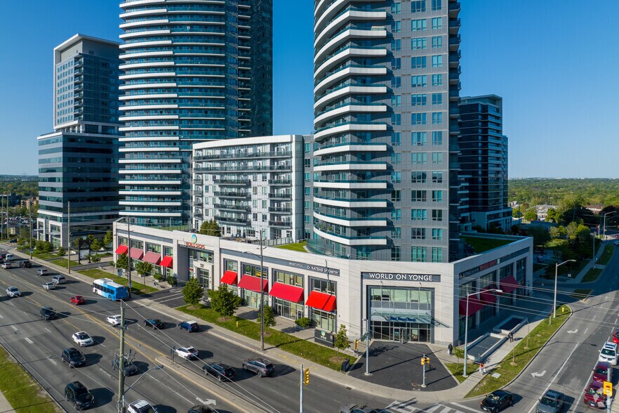 7181 Yonge St, Markham, ON à louer - Photo de l’immeuble – Image 3 sur 6