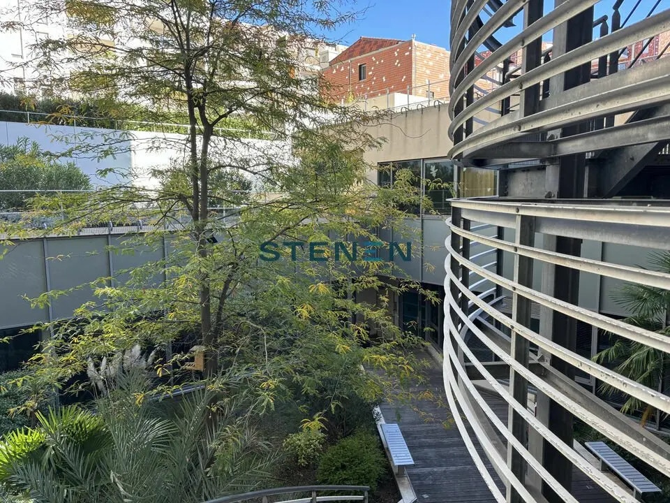 Bureau dans Marseille à louer Photo de l’immeuble– Image 1 sur 11