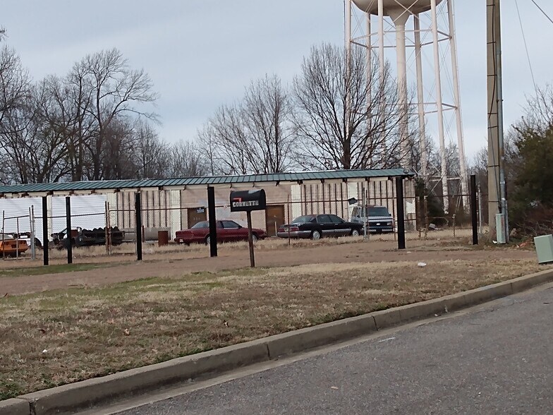 830 Goodman Rd W, Horn Lake, MS à vendre - Photo de l’immeuble – Image 1 sur 9