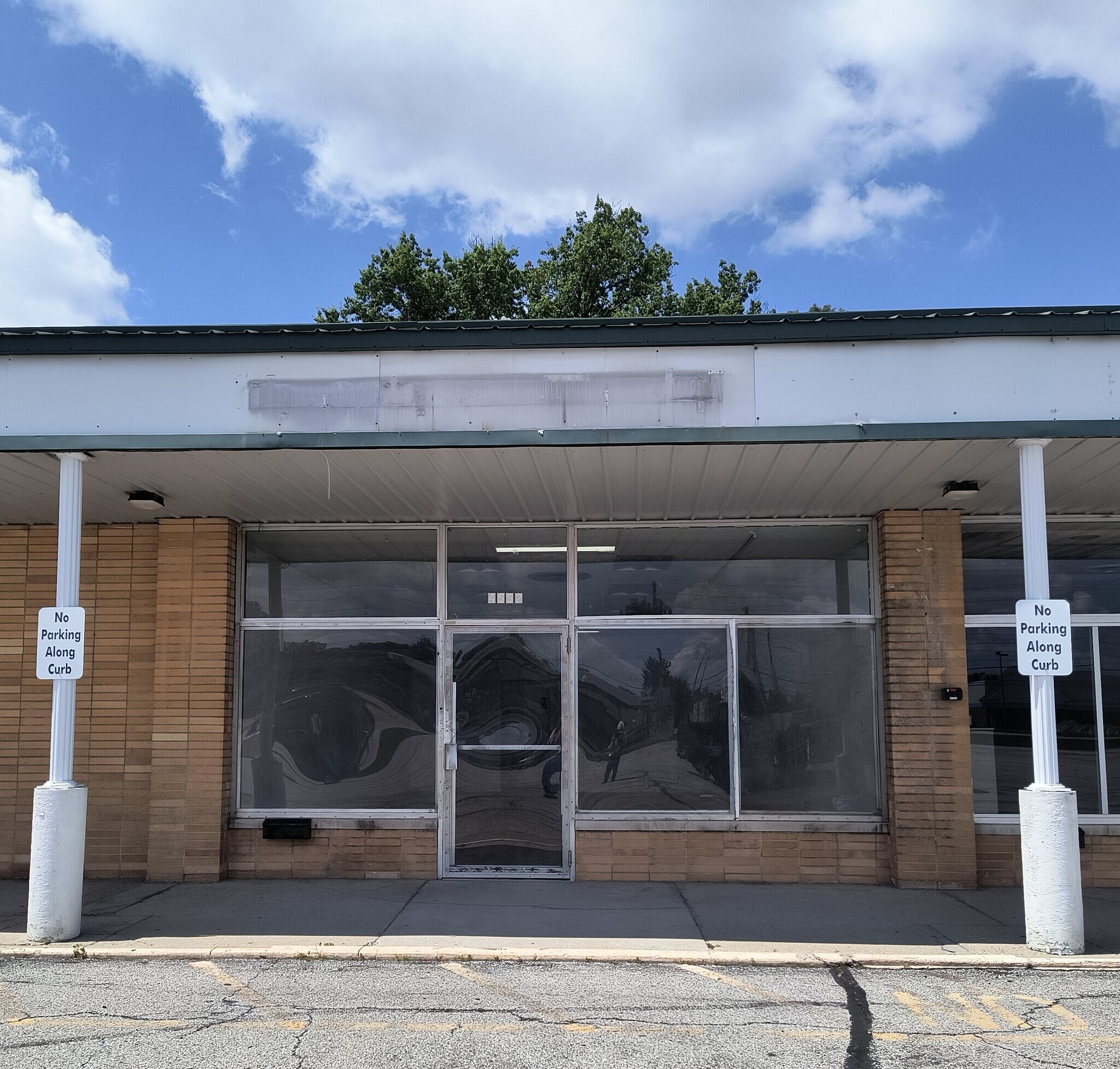 4540-4590 N Shadeland Ave, Indianapolis, IN à louer Photo de l’immeuble– Image 1 sur 2