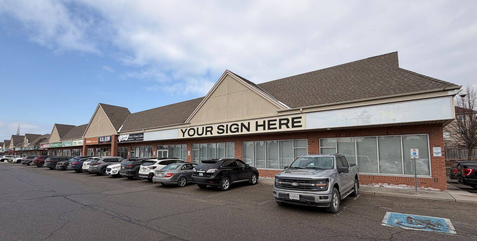150 Hollidge Blvd, Aurora, ON à louer Photo de l’immeuble– Image 1 sur 5