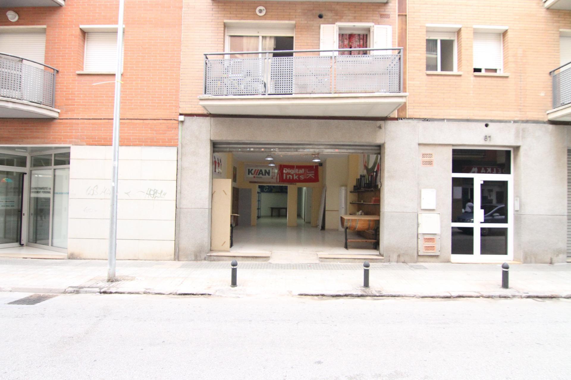 Local commercial dans Olesa de Montserrat, Barcelona à louer Photo intérieure– Image 1 sur 7