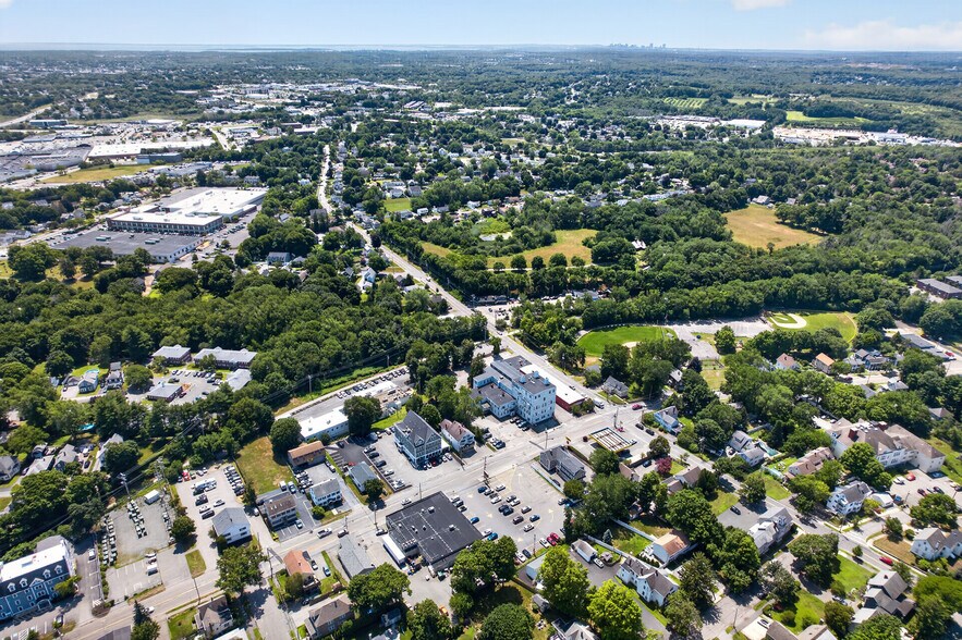 88 Holten St, Danvers, MA à vendre - Aérien – Image 3 sur 6