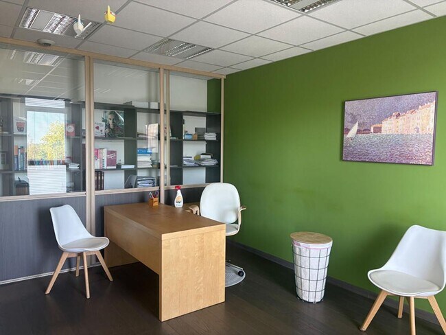 Plus de détails pour Bureau à vendre