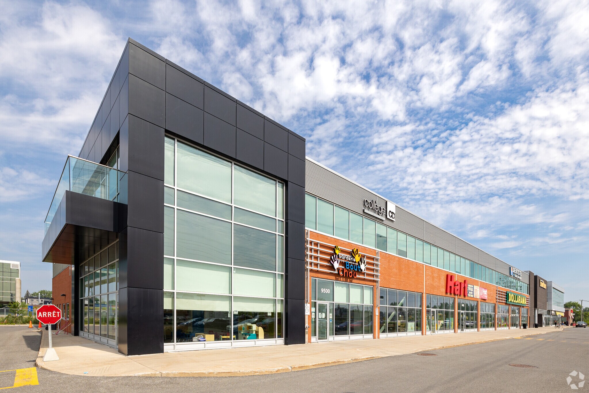 9480-9500 Boul Lacordaire, Montréal, QC à louer Photo principale– Image 1 sur 5