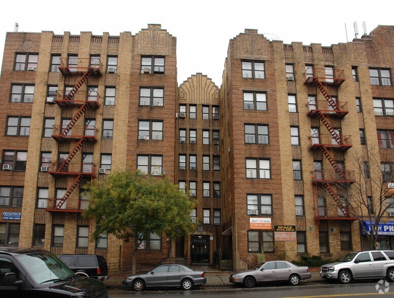 3510 Bainbridge Ave, Bronx, NY à louer - Photo de l’immeuble – Image 3 sur 4