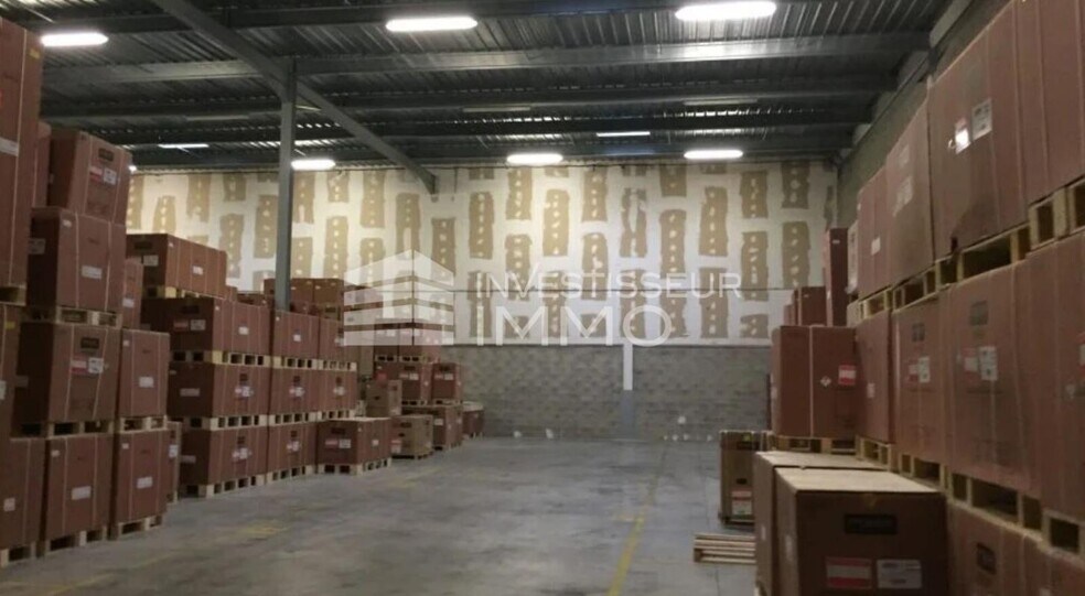 Industriel/Logistique dans Combs-la-Ville à louer - Photo intérieure – Image 3 sur 4