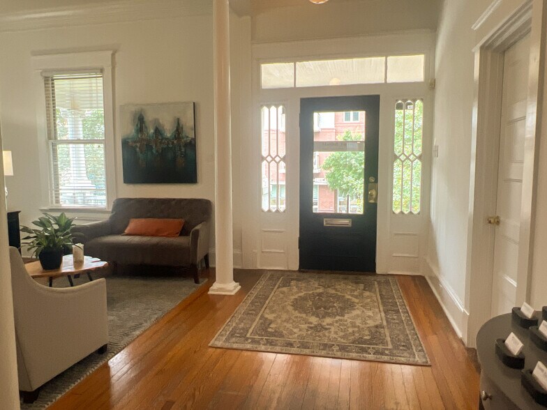 221 Glenwood Ave, Raleigh, NC à vendre - Photo de l’immeuble – Image 3 sur 14