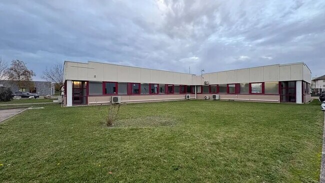 Plus de détails pour Rue De Micy, La Chapelle-Saint-Mesmin - Bureau à louer